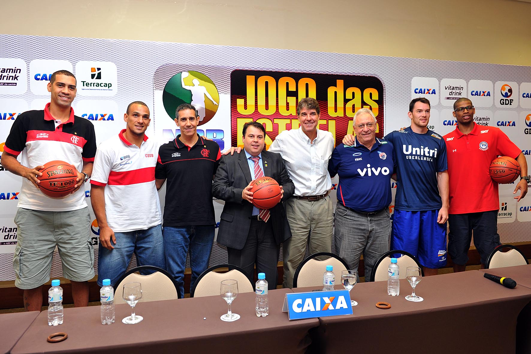 Evento inaugural contou com a presença de autoridades, atletas e técnicos (João Pires/LNB)