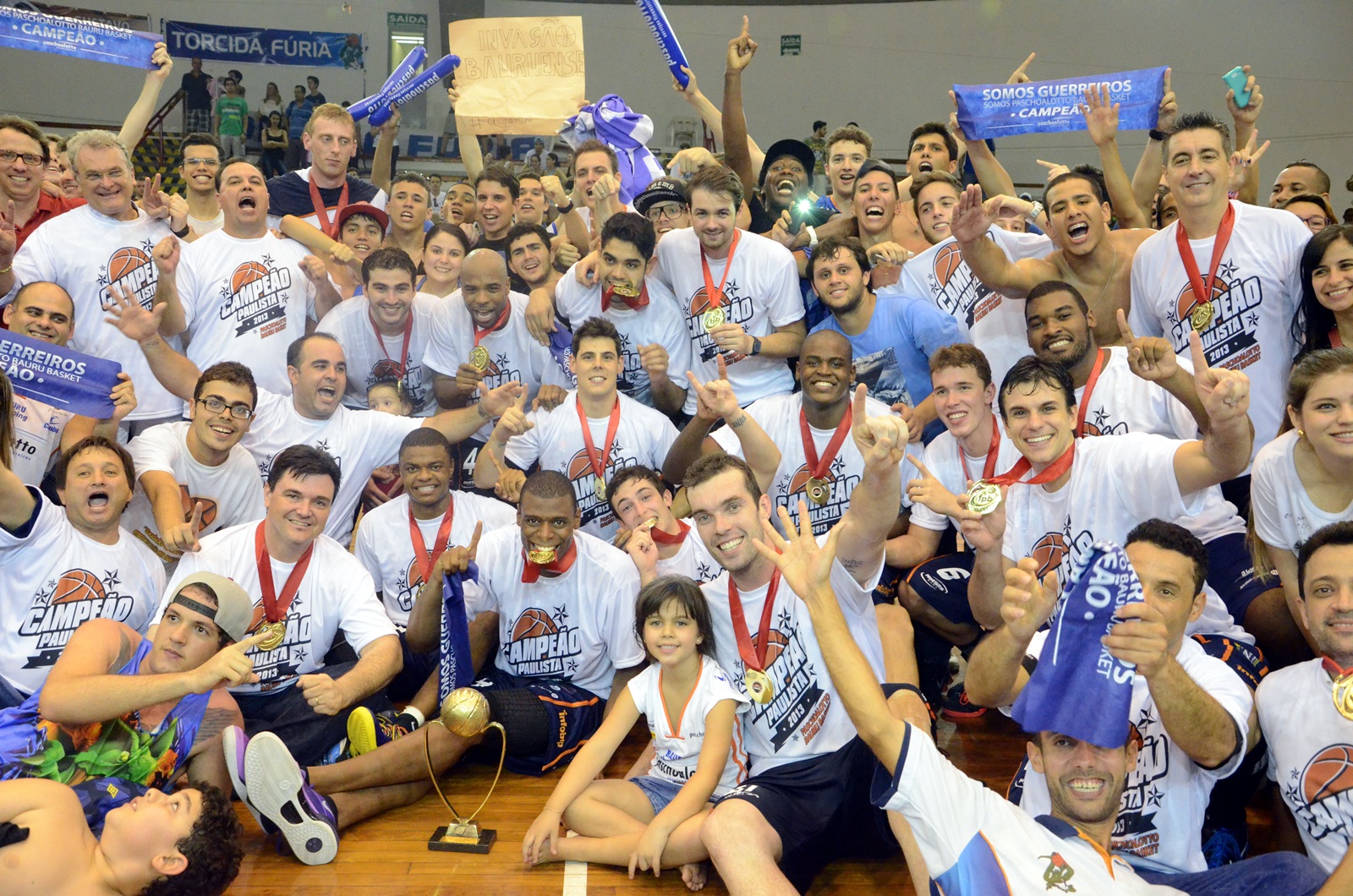 O Bauru conquistou o título do Campeonato Paulista 2013 em cima do Paulistano (Caio Casagrande/Bauru Basket)