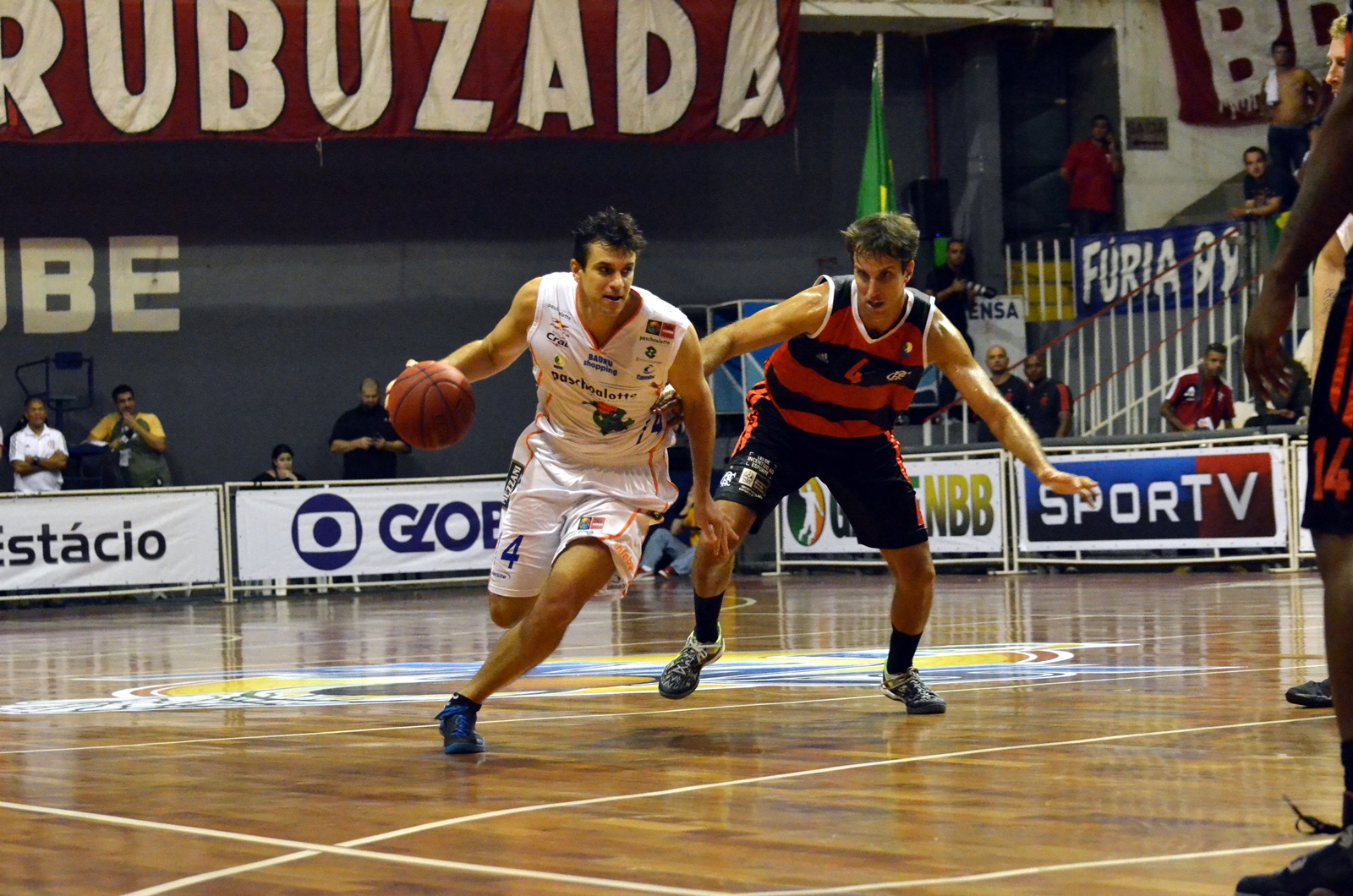 Depois de seis temporadas em Bauru, Fernando Fischer defenderá o Basquete Cearense no NBB7 (Caio Casagrande/Bauru Basket)