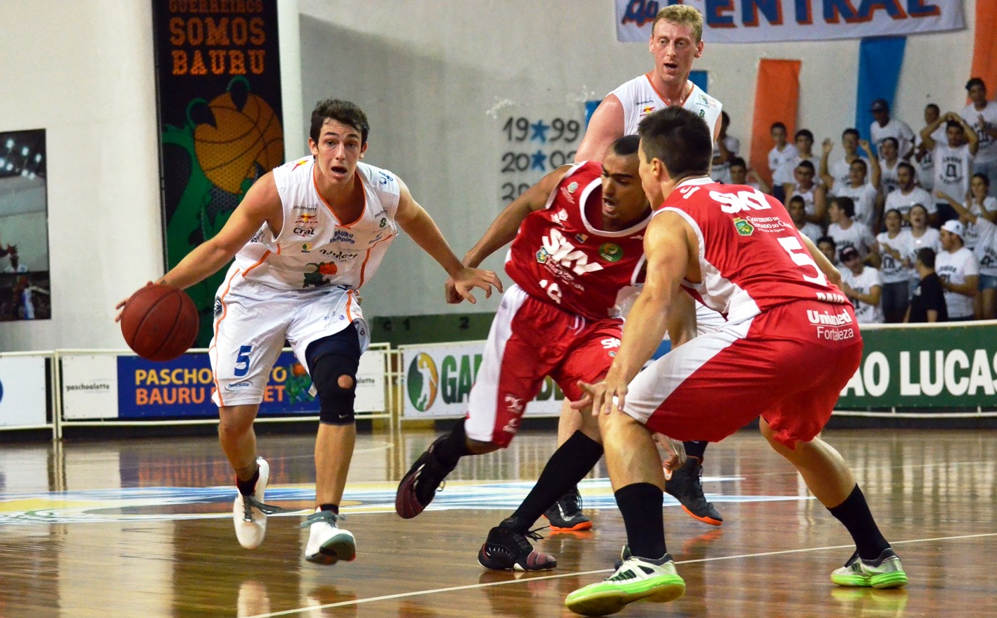 Oitavo e nono colocados na fase de classificação, respectivamente, Bauru e Basquete Cearense fazem uma das séries de oitavas de final (Caio Casagrande/Bauru Basket)