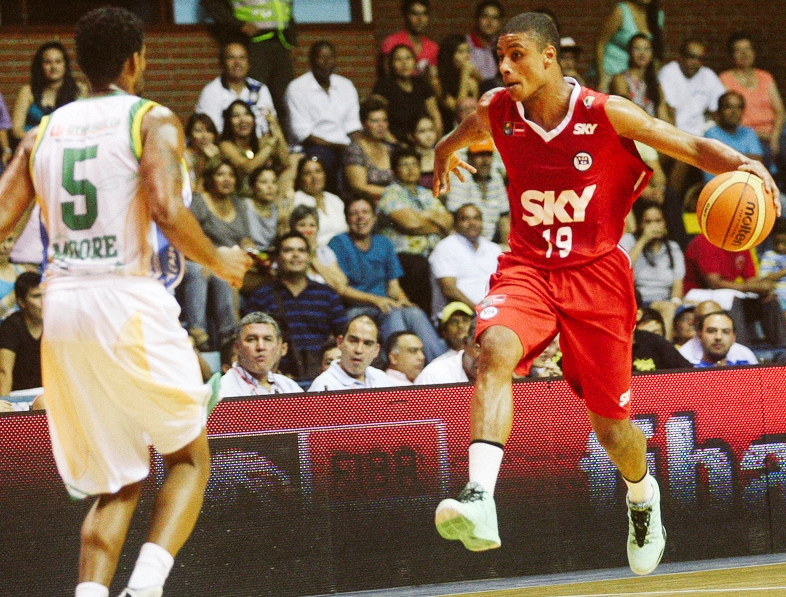 Humberto aproveitou bem as chances que teve durante a temporada (Samuel Vélez/FIBA Américas)
