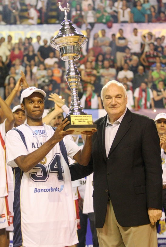 Nesta temporada, Brasília levantou mais um troféu da Liga Sul-Americana (Samuel Vélez/FIBA Américas)