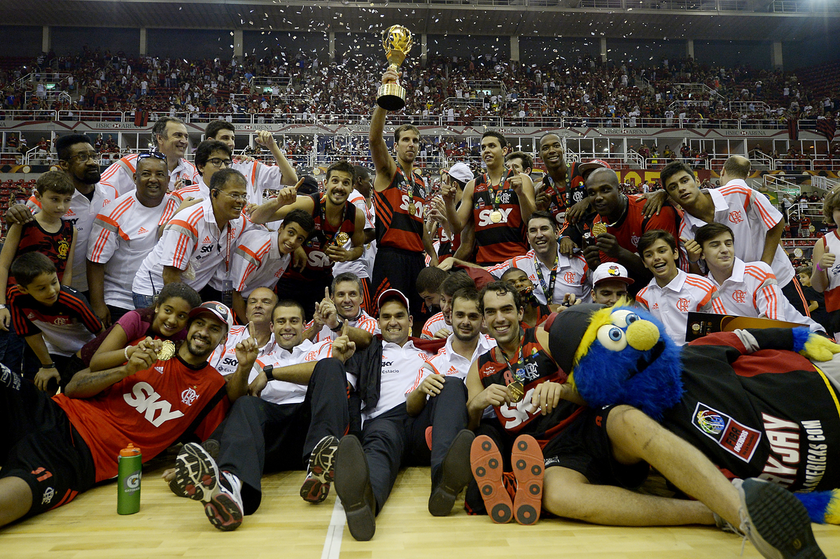 Flamengo ganhou tudo que viu pela frente e chegou ao histórico e inédito título mundial (Gaspar Nóbrega/FIBA Américas)