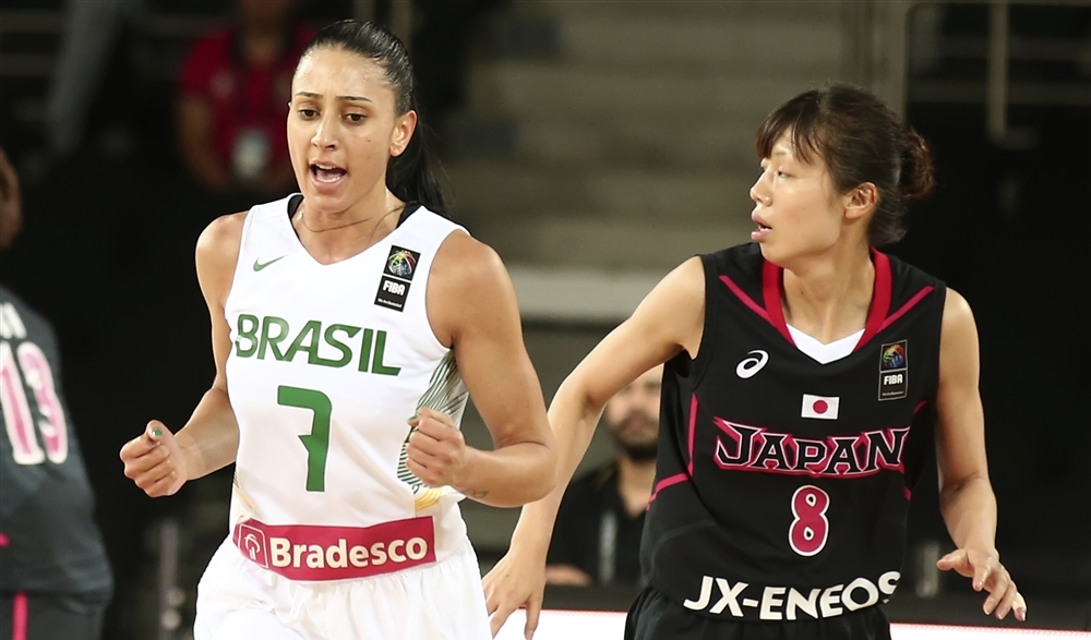 Patrícia teve atuação brilhante e comandou o importante triunfo brasileiro (FIBA/Divulgação) 