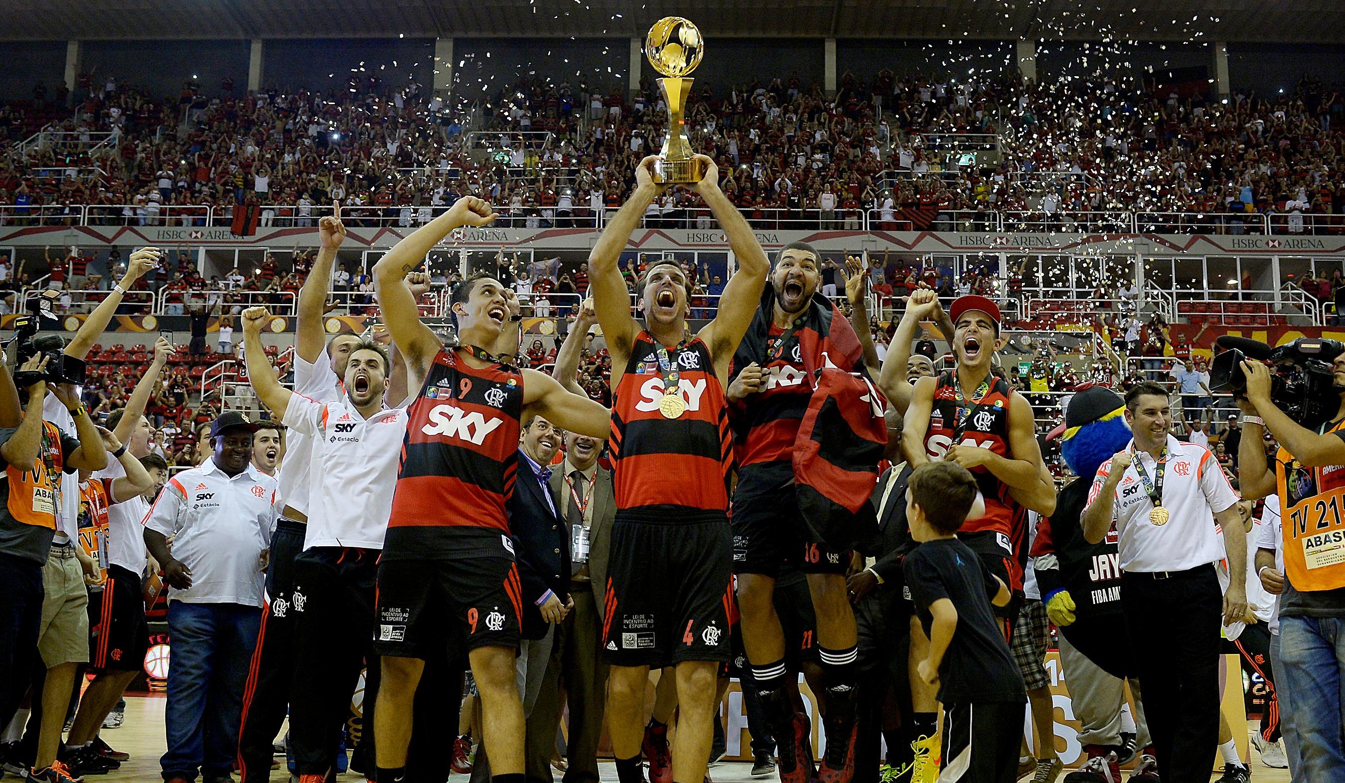 Conquista do histórico título mundial foi o primeiro passo do Flamengo na temporada 14/15 (Gaspar Nóbrega/FIBA Américas)