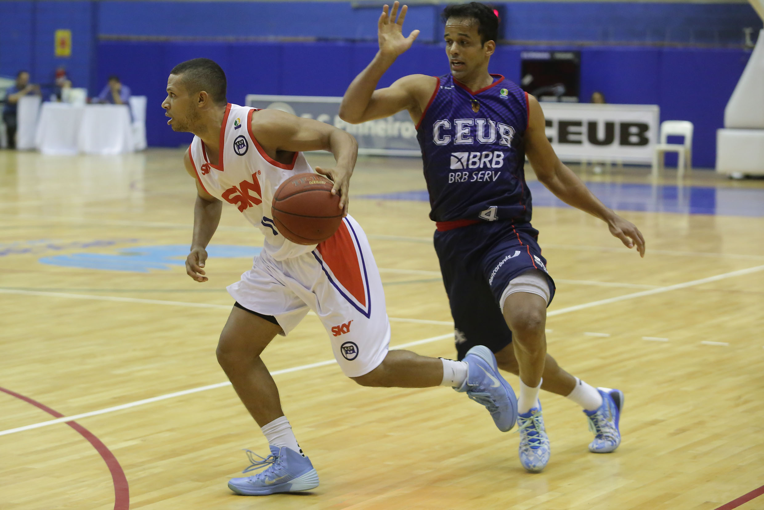 Jason Smith, do Pinheiros, e Arthur, do Brasília