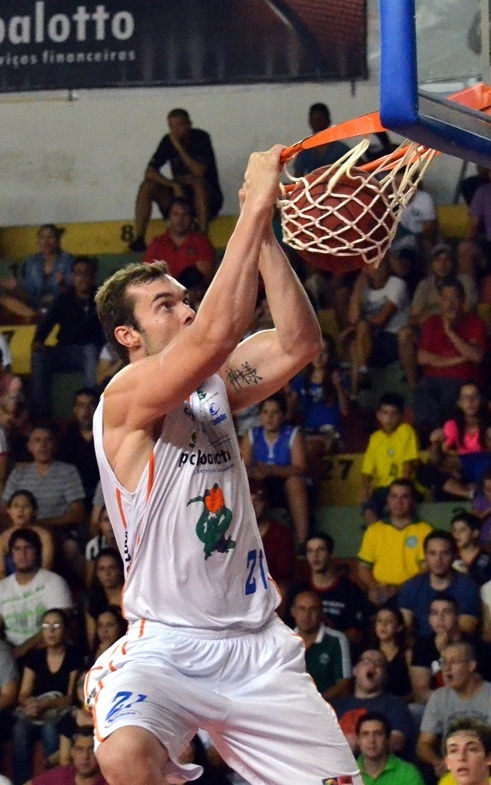 Murilo Becker teve grande desempenho nas partidas contra o Minas na última temporada (Caio Casagrande/Bauru Basket)