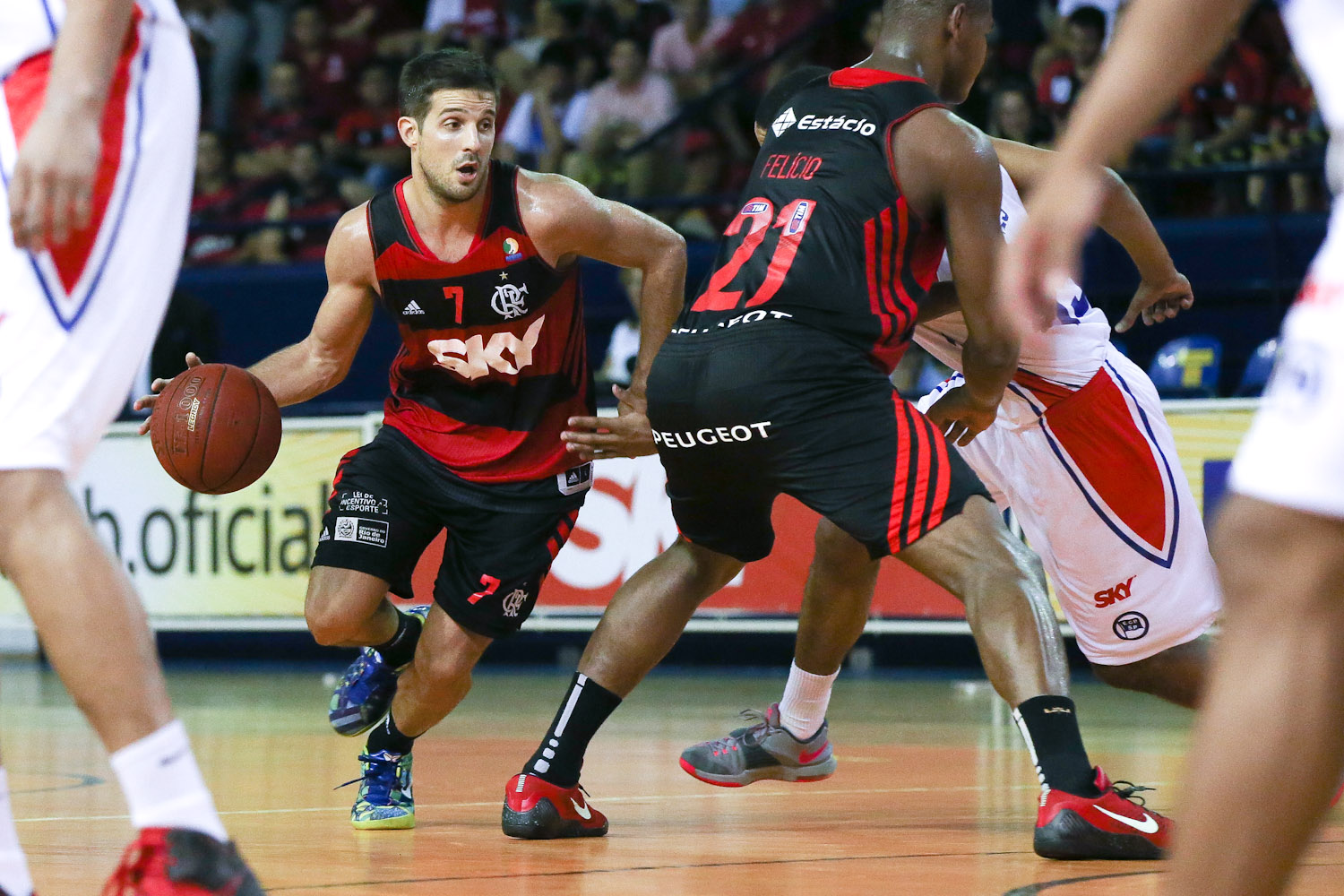 Flamengo vem de cinco vitórias consecutivas no NBB 7 (Ricardo Bufolin/ECP)