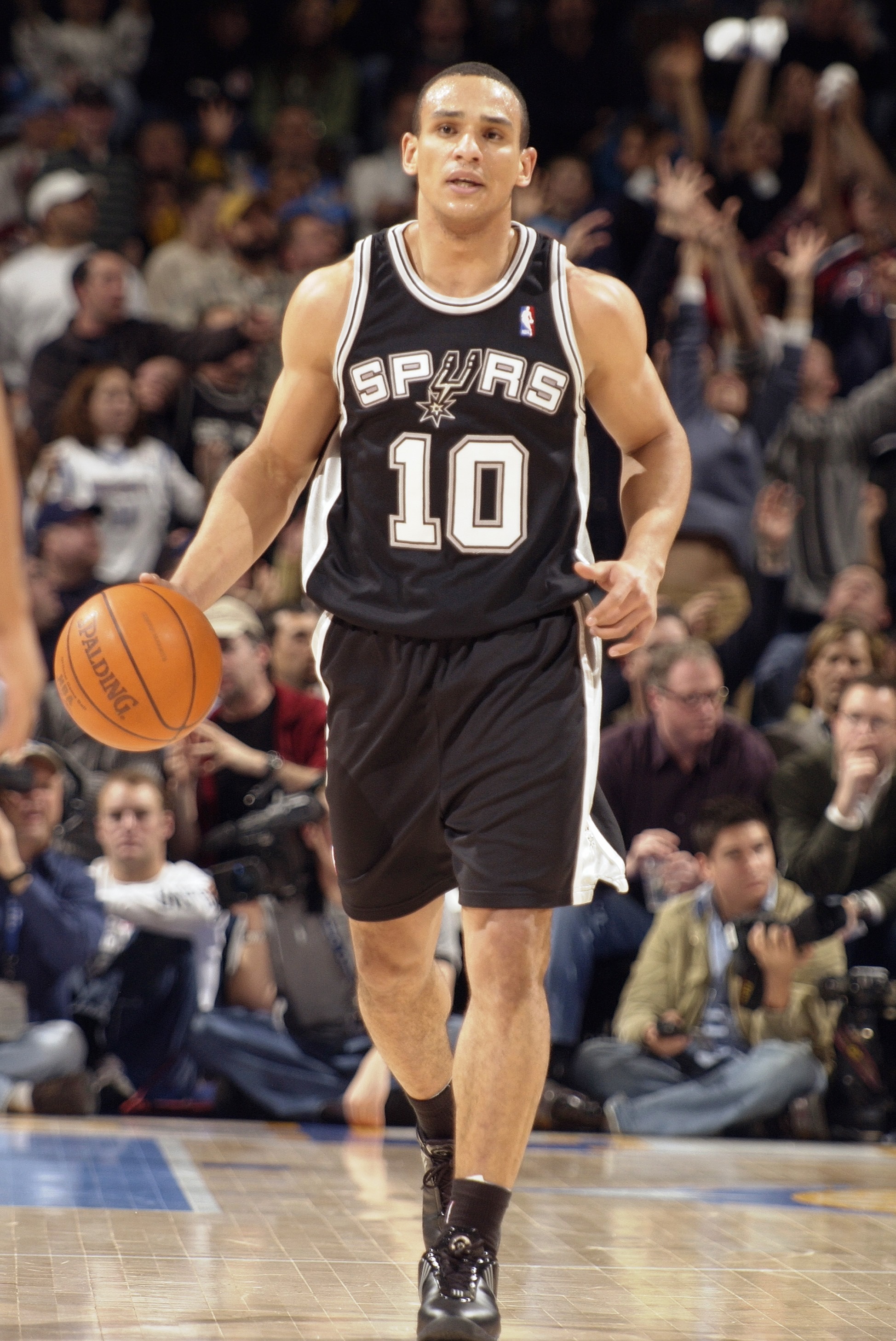 Passagem de Alex pela NBA aconteceu entre 2004 e 2006 (NBAE/Getty Images)