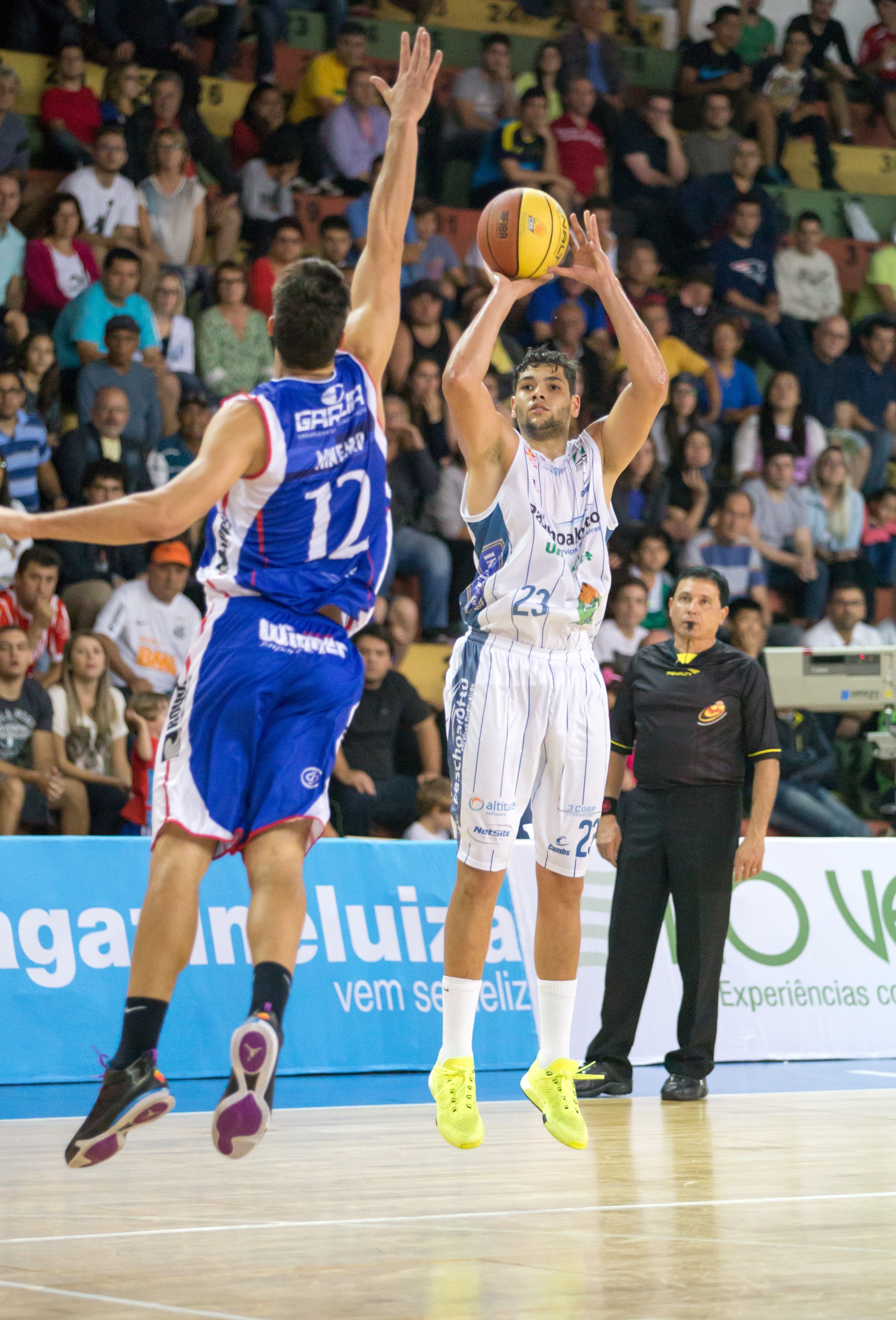 Após servir a Seleção na Copa América, Léo Meindl fez sua estreia pelo Bauru (Caio Casagrande/Bauru Basket)