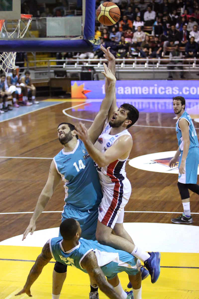 Antônio teve atuação brilhante e comandou o largou triunfo francano (FIBA Américas/Divulgação)