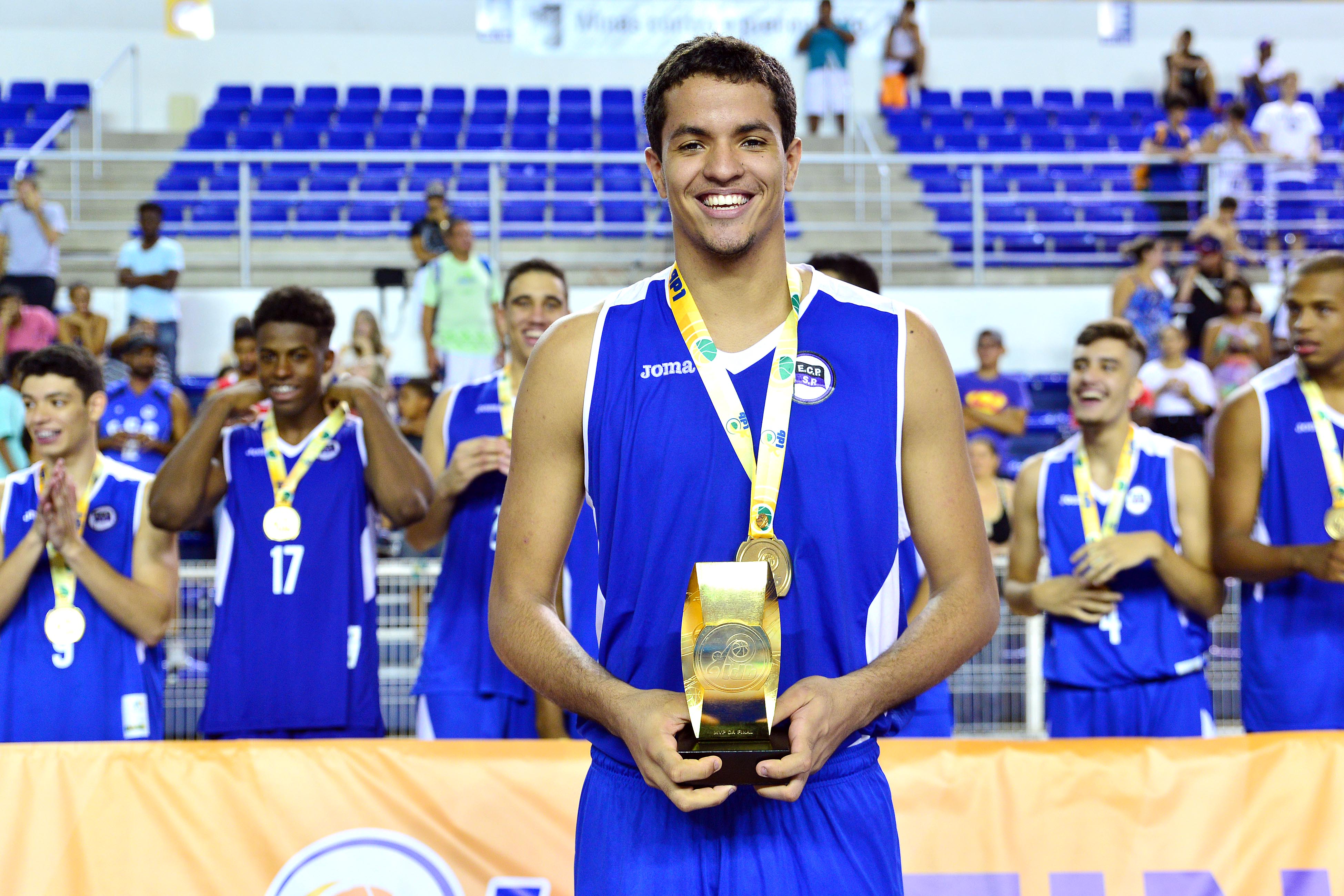 Lucas Dias, MVP da Final da LDB 2015