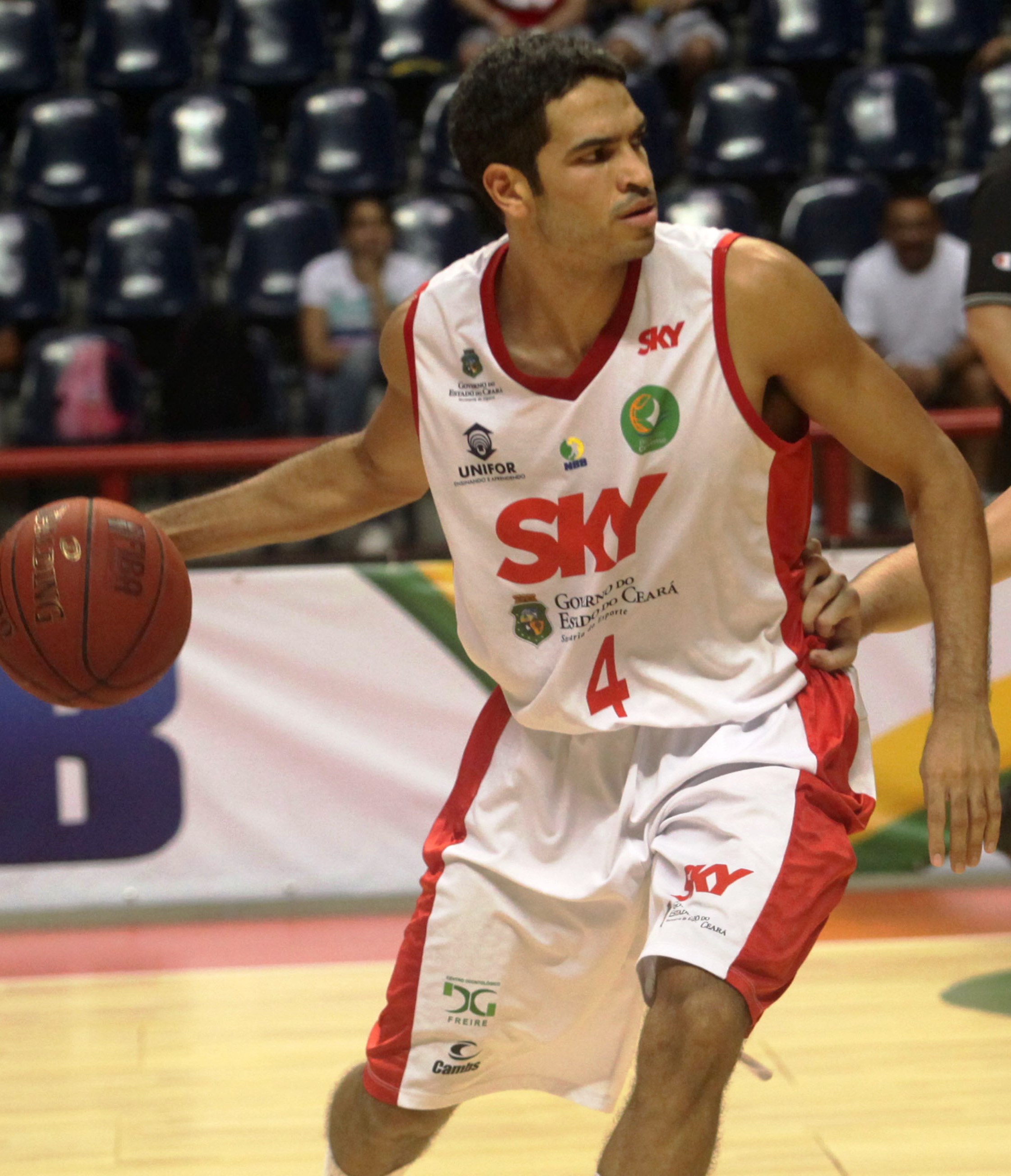 Ao todo, André disputou seis edições do NBB (LC Moreira/Divulgação)