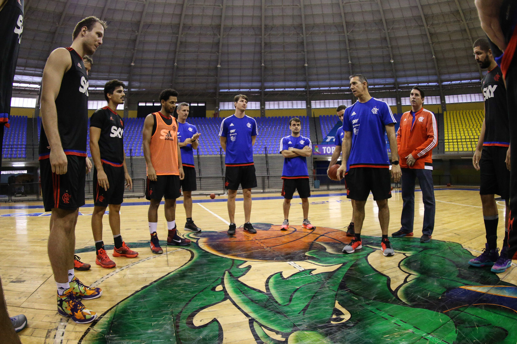 Instruções do técnico José Neto, do Flamengo