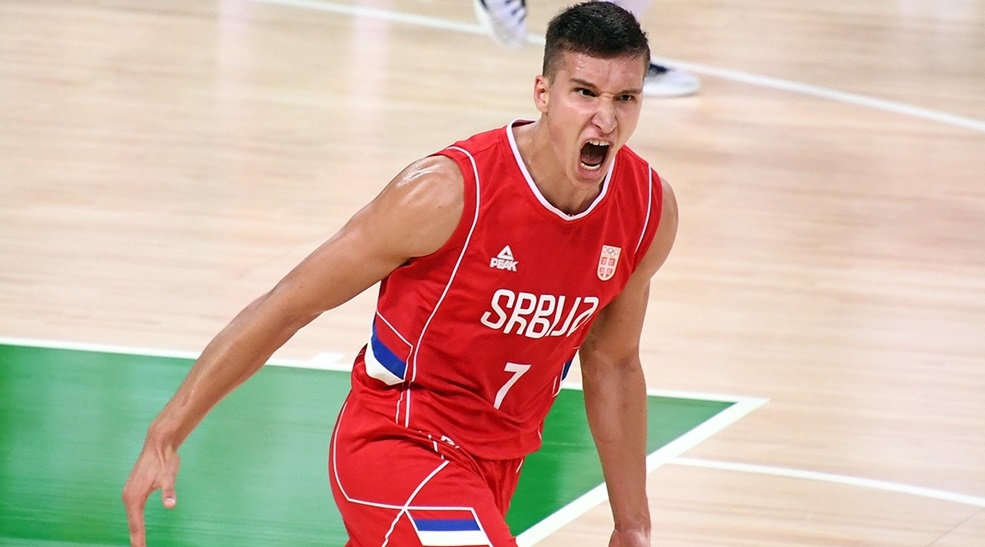 Com atuação crucial de Bogan, Sérvia venceu de maneira emocionante (FIBA/Divulgação)