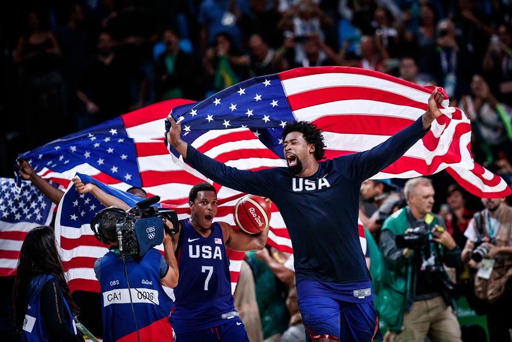 Rotina olímpica: Estados Unidos conquistaram medalha de ouro pela 3ª vez seguida e a 15ª na história (FIBA/Divulgação)