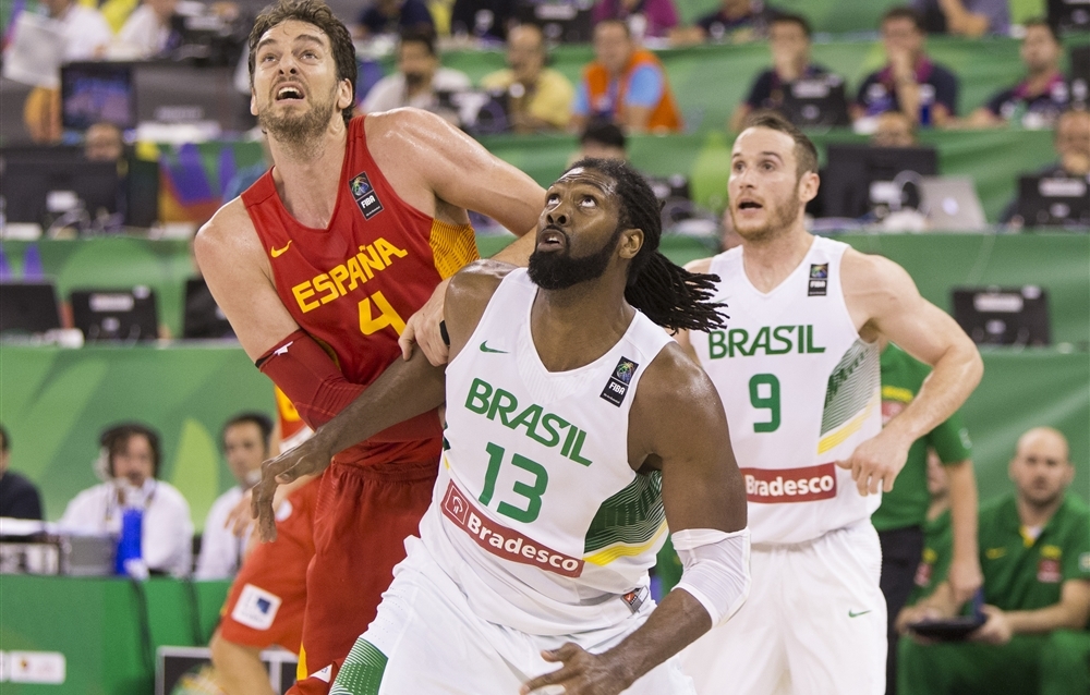 Espanha e Brasil desempatarão o histórico recente do confronto (FIBA/Divulgação)