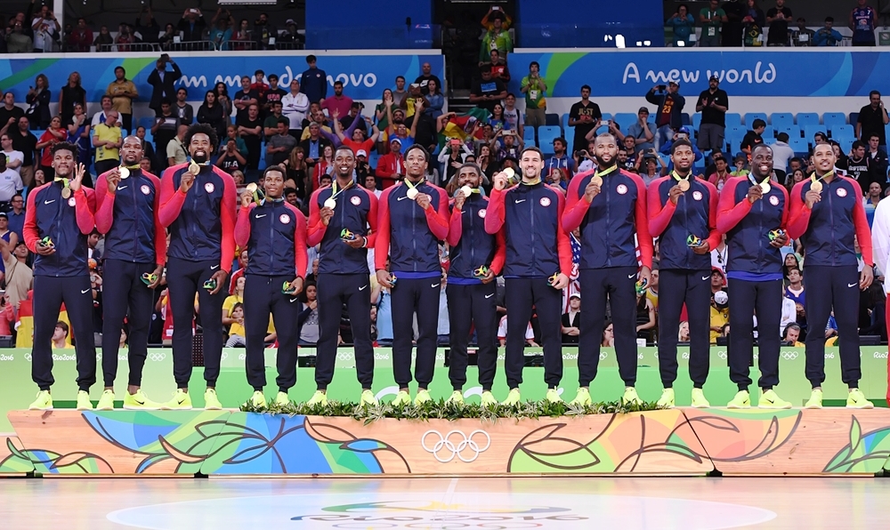 Seleção norte-americana conquistou medalha de ouro pela 15ª vez nos Jogos Olímpicos (FIBA/Divulgação)