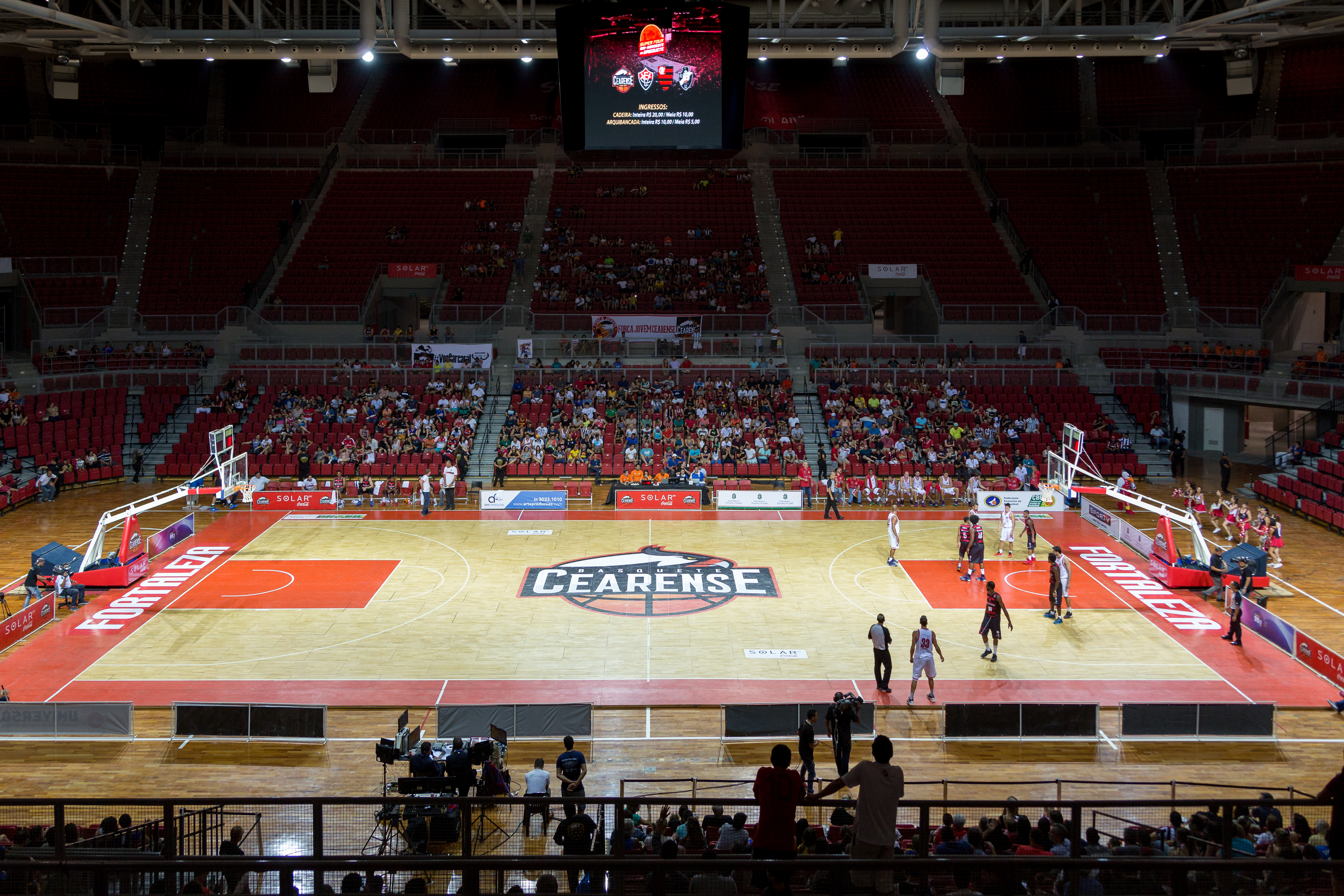 Telão central, climatizada e 17 mil cadeiras: Arena da CFO é 'nível NBA' (Stephan Eilert/Solar Cearense)
