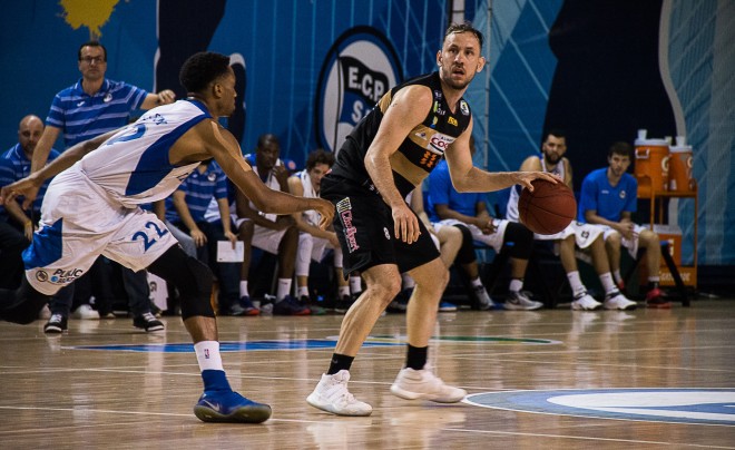 Cauê é um dos bons nomes do surpreendente início do Campo Mourão no NBB CAIXA (Alex Tavares/LNB)