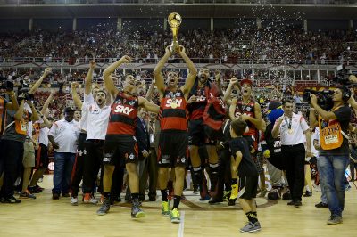 CAMPEÃO MUNDIAL! Flamengo domina o Burgos e conquista o Intercontinental de  basquete