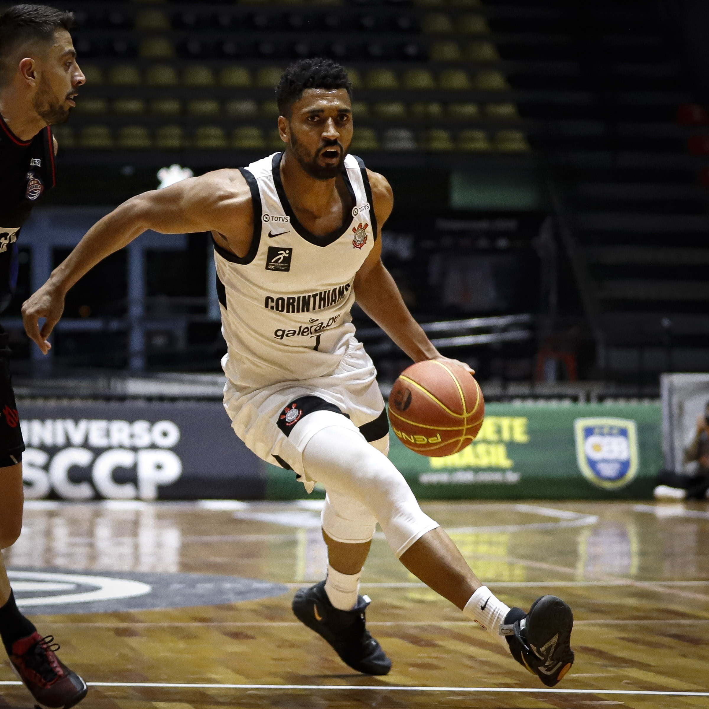 Sesi Franca Basquete on X: Chega por hoje📸, prometo😎. Agora o estagiário  vai dormir, amanhã tem jogo🏀. 16h Corinthians x Sesi Franca Transmissão ao  vivo pela TV Cultura Sábado 19.02.2022 📸 Marcos