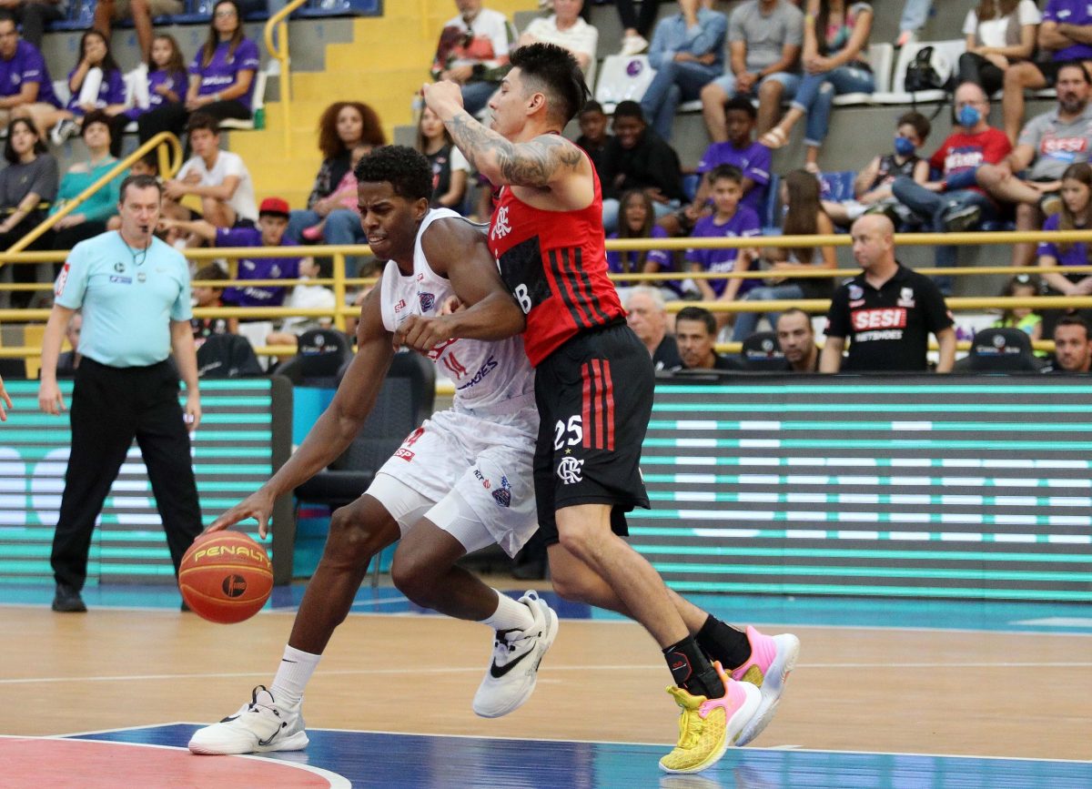 AO VIVO! Botafogo e Flamengo duelam agora pelo NBB (online e