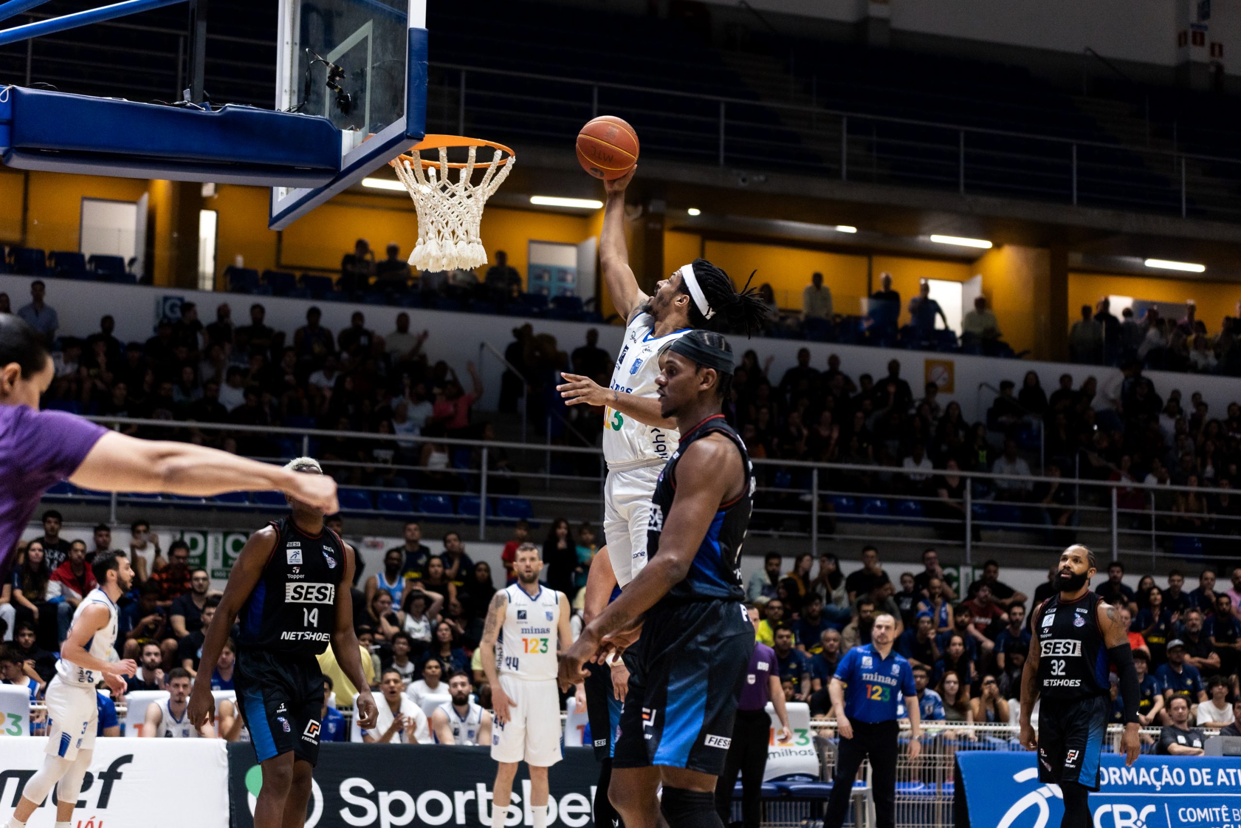 Minas venceu o Franca Basquete no jogo dois da semifinal do NBB – Hertz  Noticias